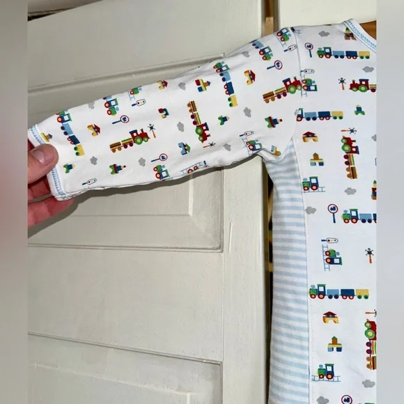 Boy's Kissy Kissy One Piece Outfit, size 12-18 months - Picture 3 of 10